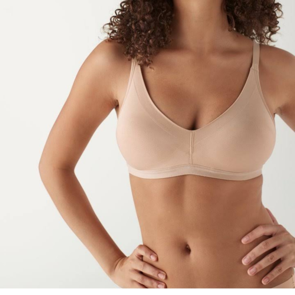 True & Co Lifting Seamless Wirefree Triangle Bra